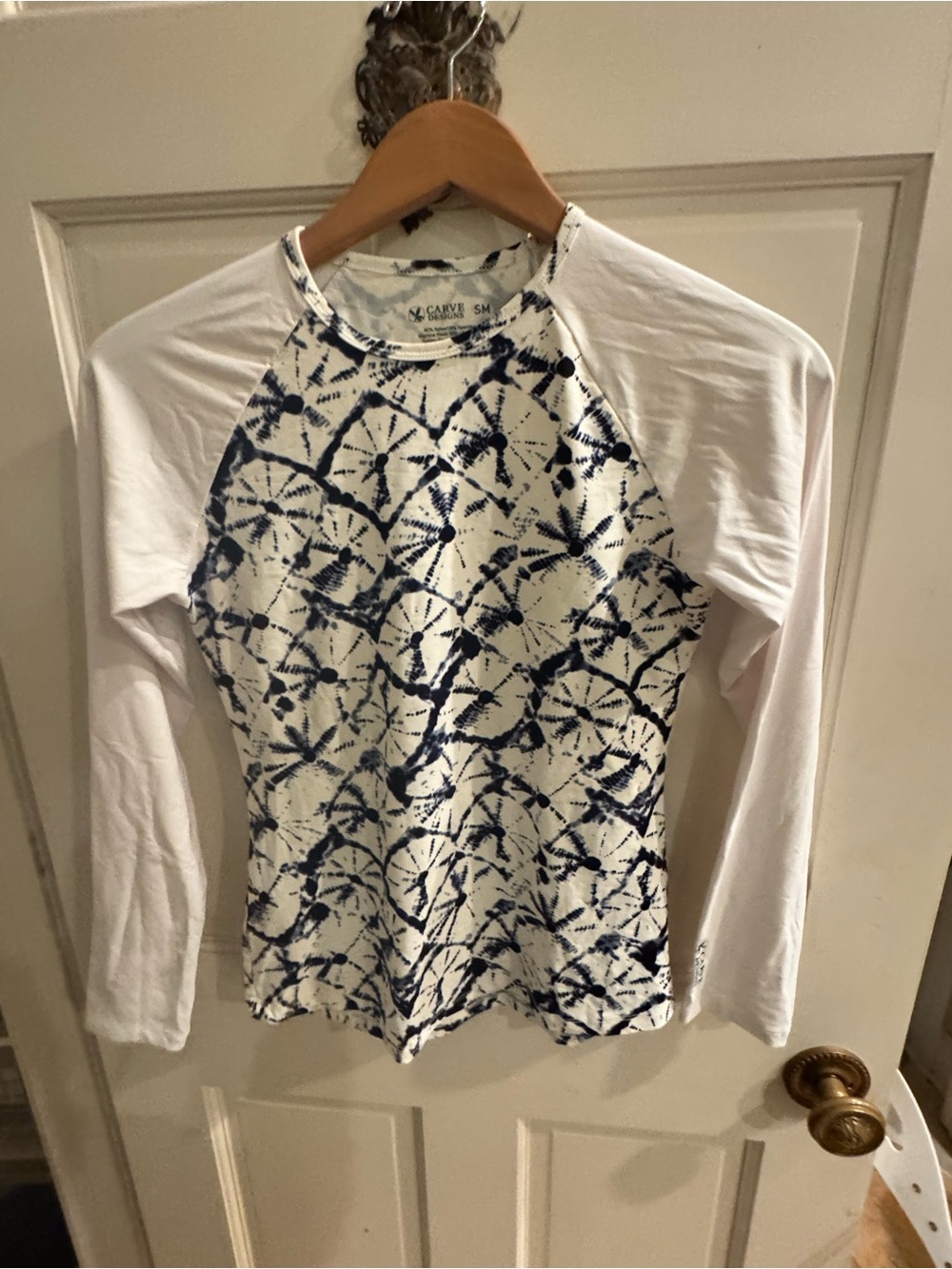Carve Designs White and Navy Tie-Dye Long Sleeve Swim Top